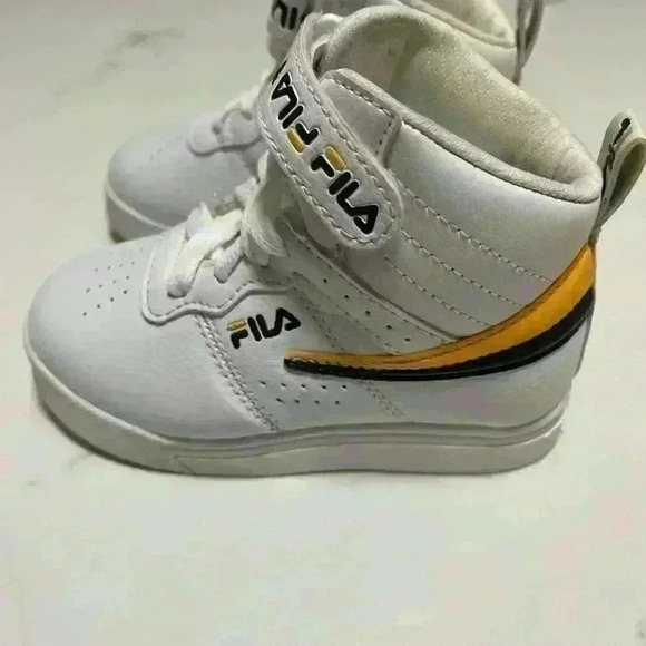 Fila Boys Vulc 13 Repeat Logo Faux Leather High-Top Sneakers White Size 8 - Picture 2 of 10